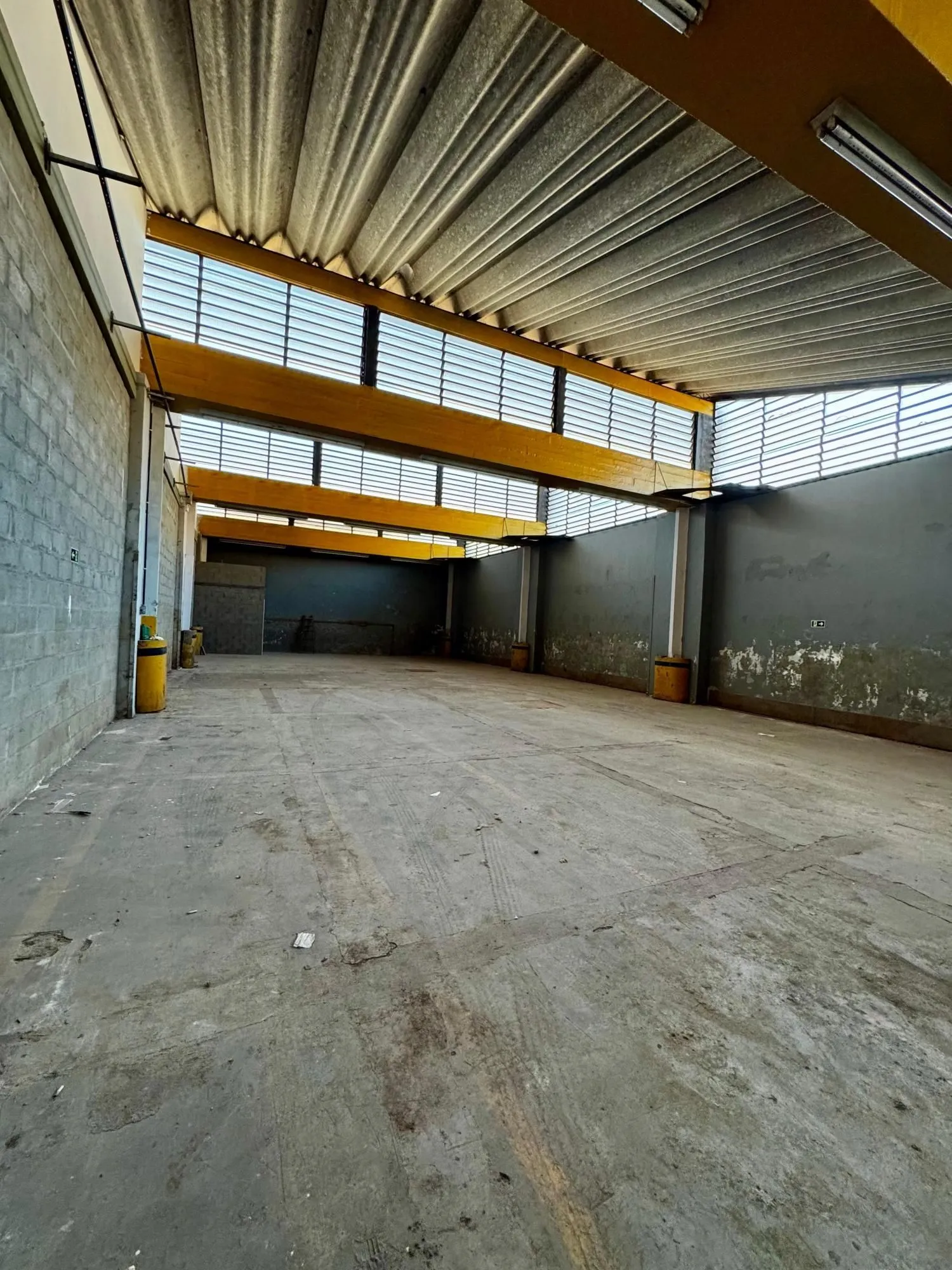 Imagem Predio para Locação/Aluguel - 1470m², 0 dormitórios, Floresta