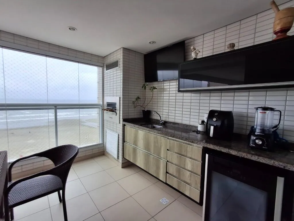 Imagem APARTAMENTO COM 101,00 m² - GUILHERMINA - PRAIA GRANDE SP