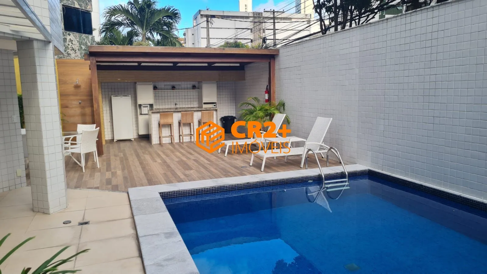 Imagem Vendo apartamento 03 quartos, 01 suíte, 02 vagas de garagem em Boa Viagem.