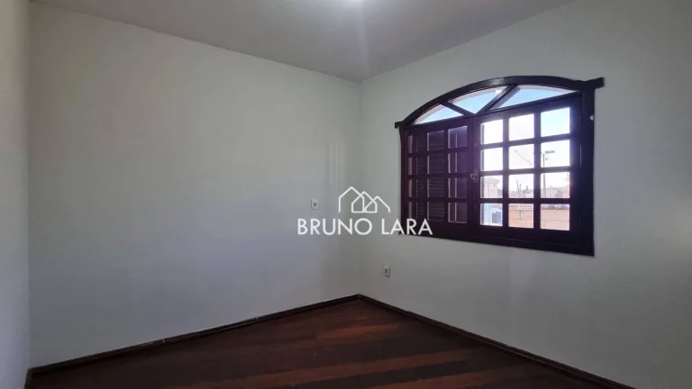 Imagem Casa disponível para locação no Centro - Igarapé/MG.