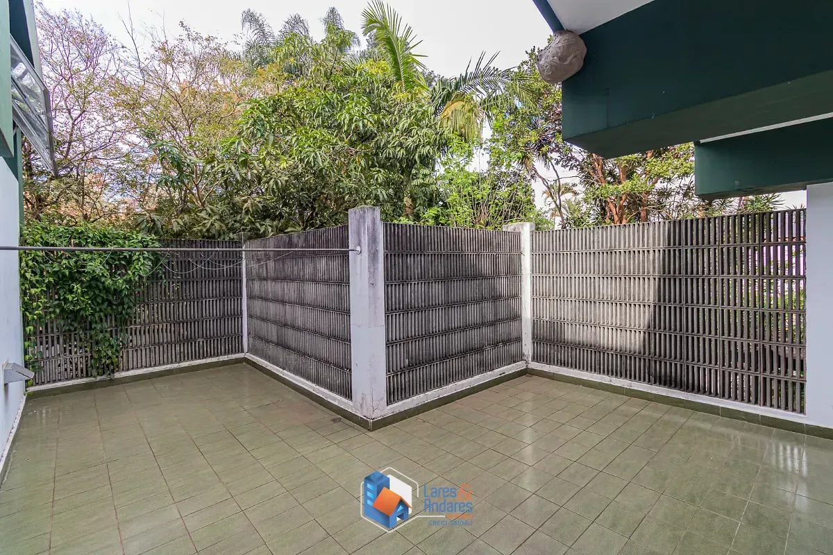 Imagem Casa para venda em Granja Julieta com 3 quartos, sendo 2 suítes, 438m²