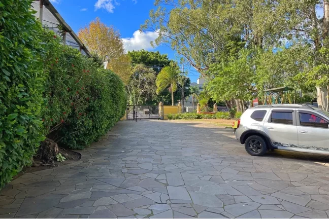 Imagem Casa em Condomínio para venda no bairro Pedra Redonda em Porto Alegre