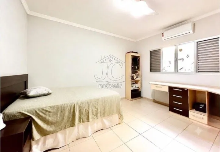 Imagem Casa Térrea à Venda - Bairro Vitória Régia | Valinhos/SP