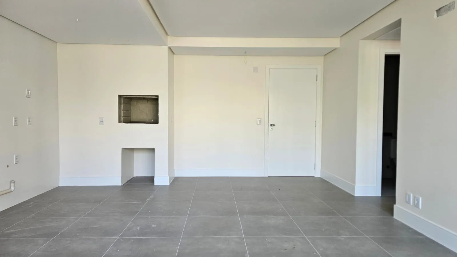 Imagem Apartamento Novo com 2 Vagas e Sacada na Chácara das Pedras