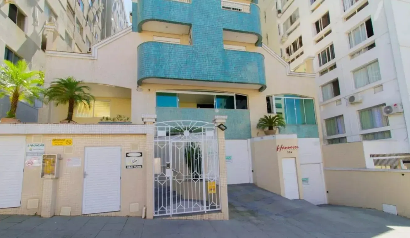 Imagem Apartamento com 2 Quartos à Venda, Locação ou Temporada, 68 m² em Centro - Florianópolis