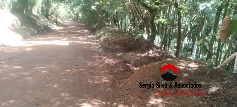 Imagem Terreno a Venda Localizado na Região da Vila Natal em Campos do Jordão -SP.