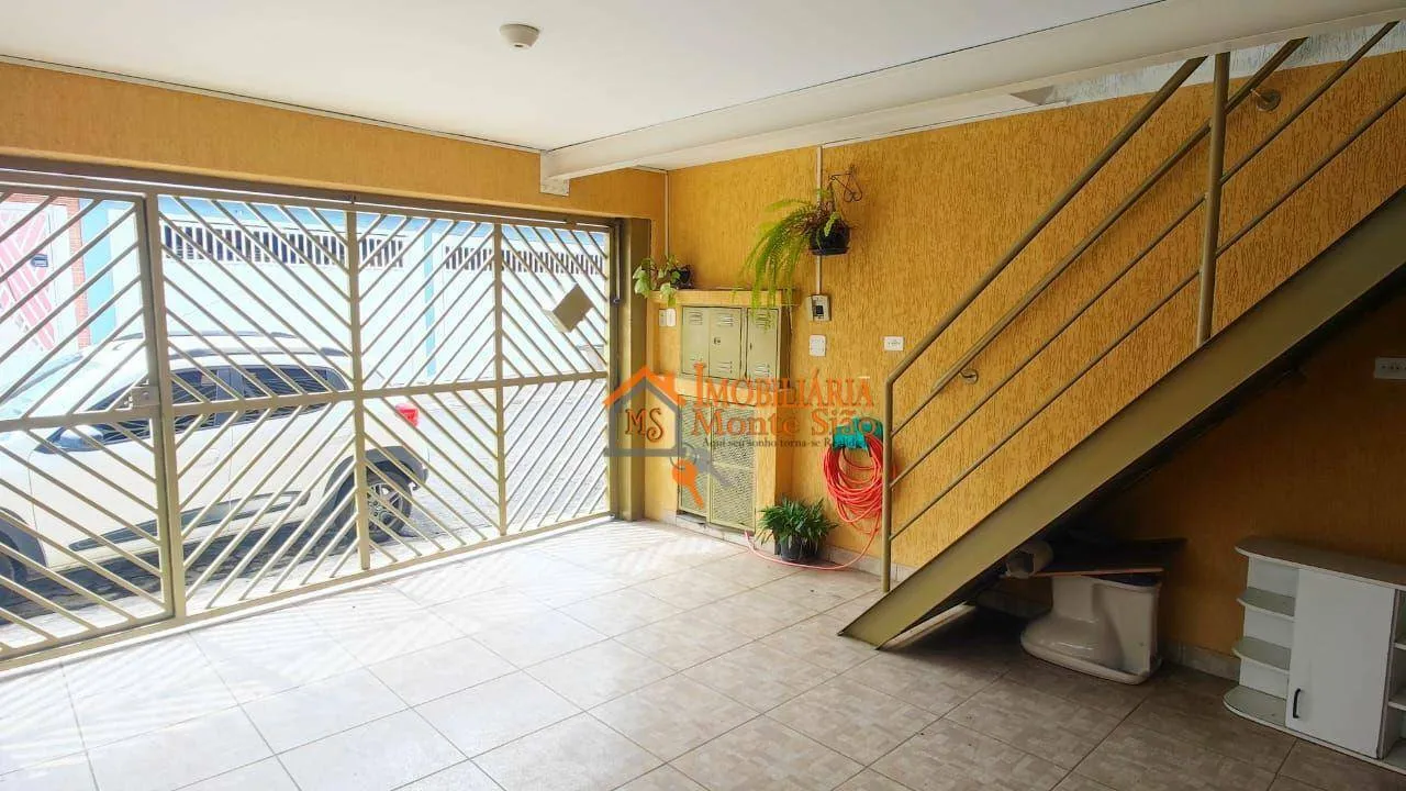 Imagem Sobrado com 3 dormitórios à venda, 250 m² por R$ 599.900,00 - Jardim São Domingos - Guarulhos/SP