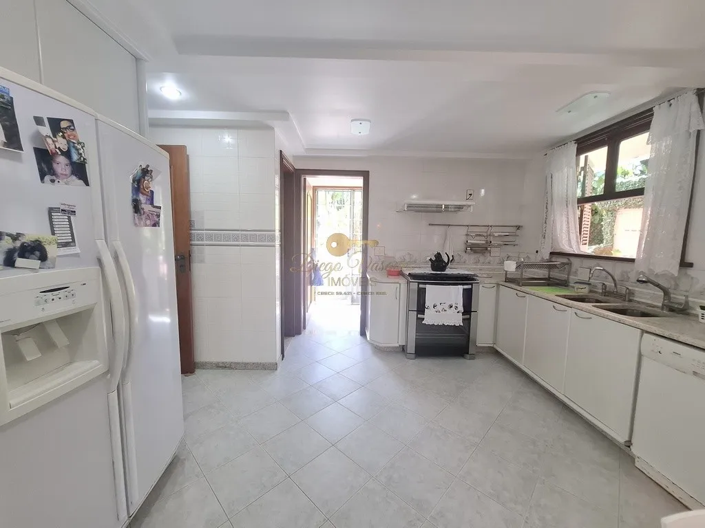 Imagem Casa em Condomínio para Venda em Teresópolis / RJ no bairro Parque do Imbui