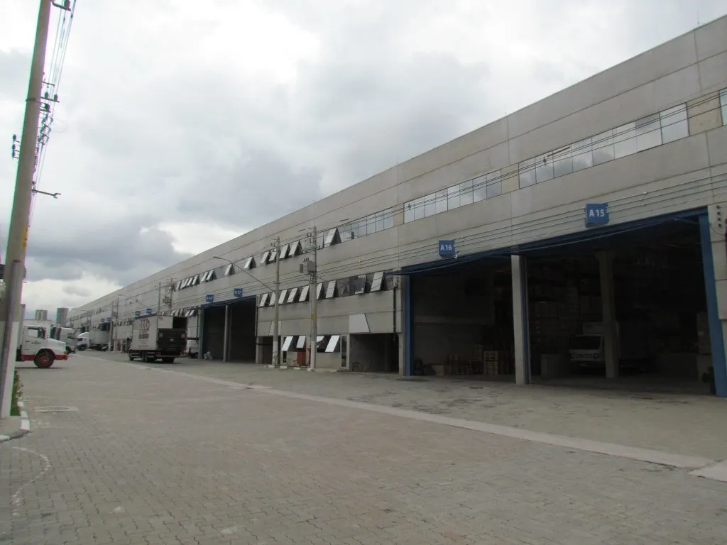 Imagem Galpão Comercial para Locação em Diadema-SP, Bairro Piraporinha: 1.025m², 7 Banheiros - Oportunidade Imperdível!