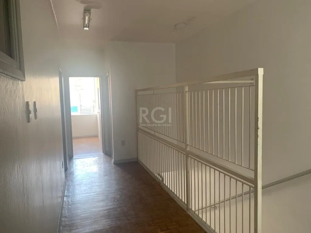 Imagem Casa Comercial com 03 pisos no Bairro Floresta