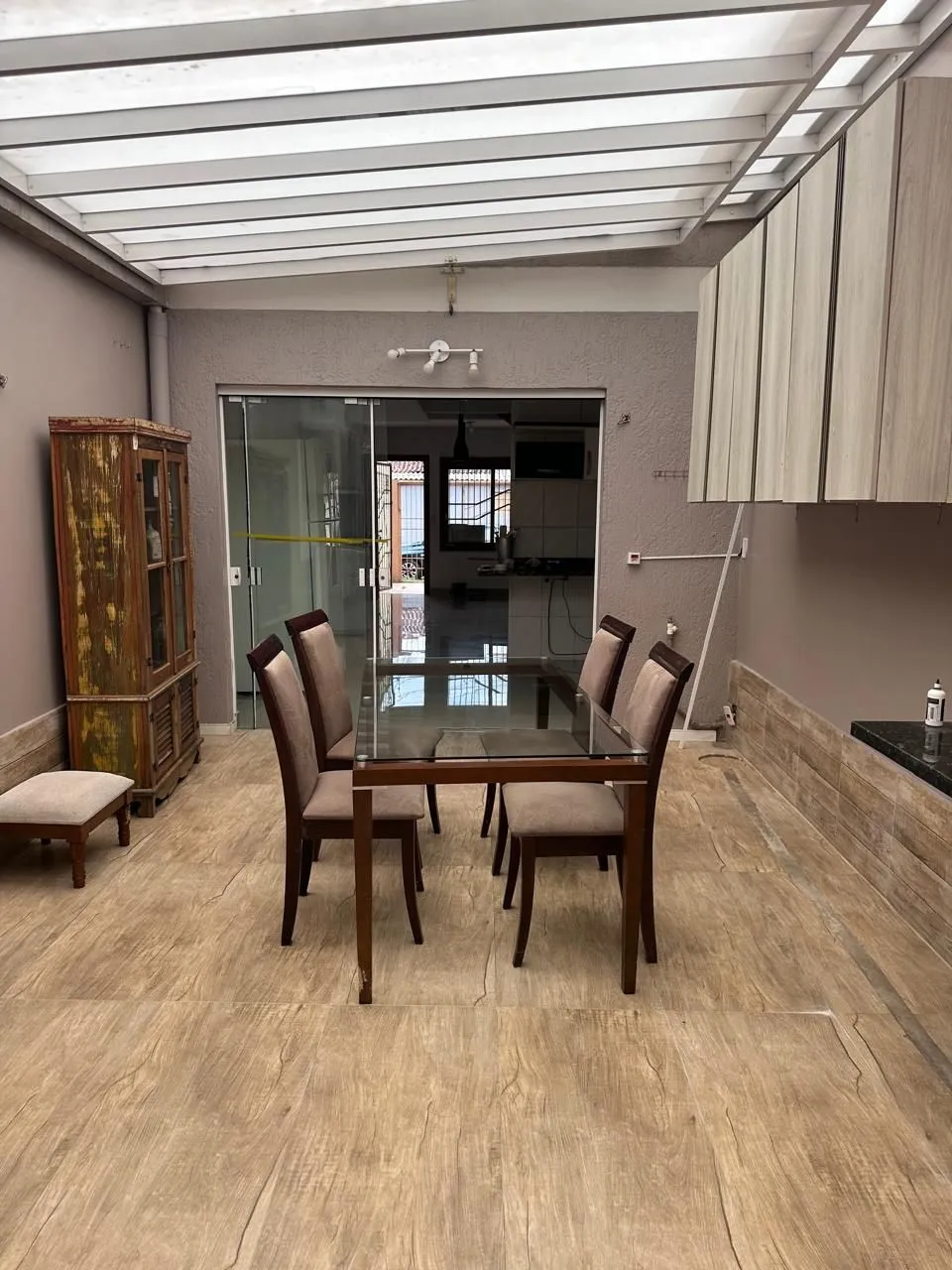 Imagem Sobrado localizado no bairro Mato Grande, c/2 dormitórios, living, cozinha e um aconchegante espaço gourmet c/ churrasqueira para reunir familia e amigos.