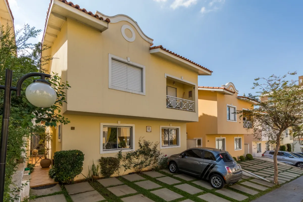 Imagem Casa no condomínio Villa Novas Tatuapé 1 para venda com 3 quartos, sendo 3 suítes, 180m2