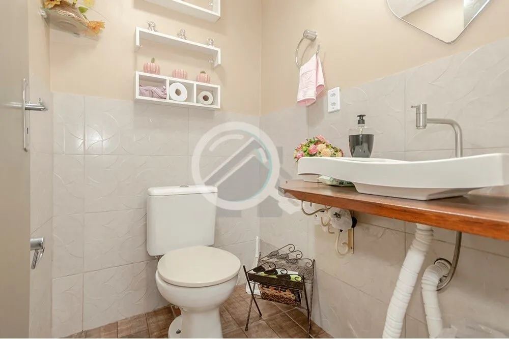 Imagem Descubra a casa dos seus sonhos na charmosa Rua Honório Lemos, situada no coração do bairro Vila ...