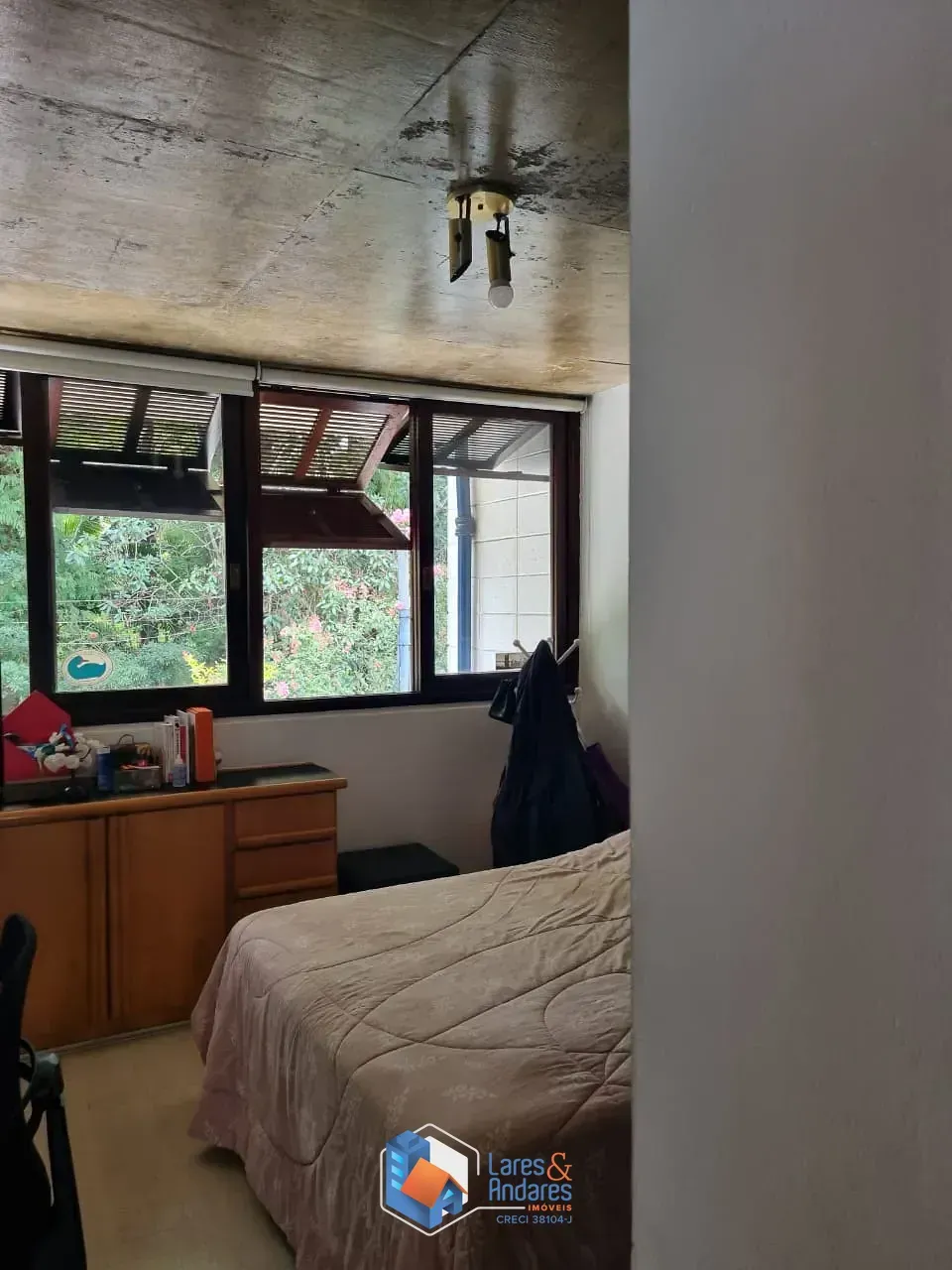 Imagem Casa de vila para venda em Chácara Monte Alegre com 3 quartos, sendo 1 suíte, 194m²