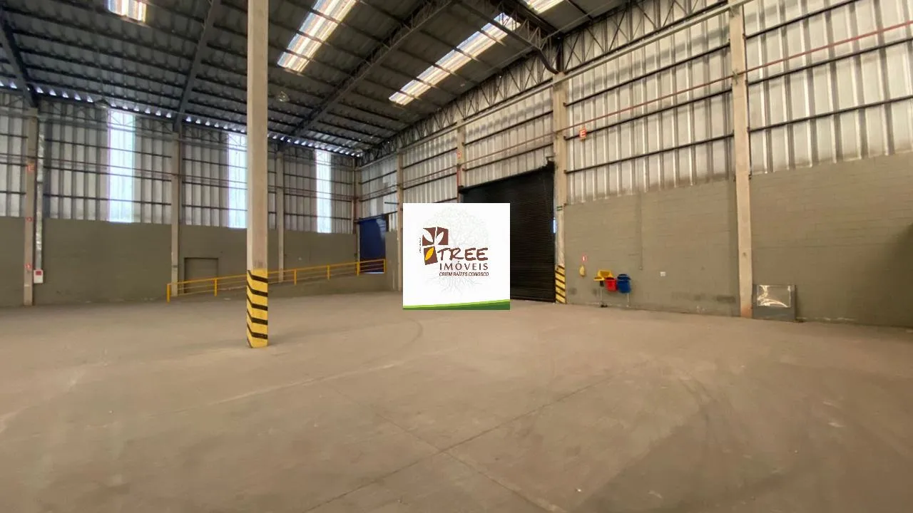Imagem LOCAÇÃO DE GALPÃO COMERCIAL NO TABOÃO, EM MOGI DAS CRUZES/SP, 7.530m² com pateo de 2.000m², área fabril de 4.500m², 03 docas e ZUP 1. CONSULTE-NOS.