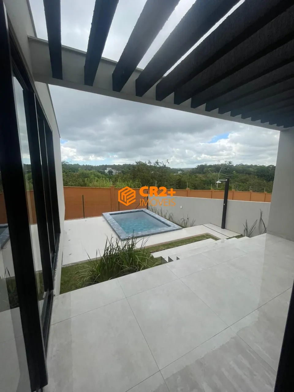 Imagem Vendo casa no alphaville pernanmbuco com 233m² com 4 quartos sendo 3 suites, com