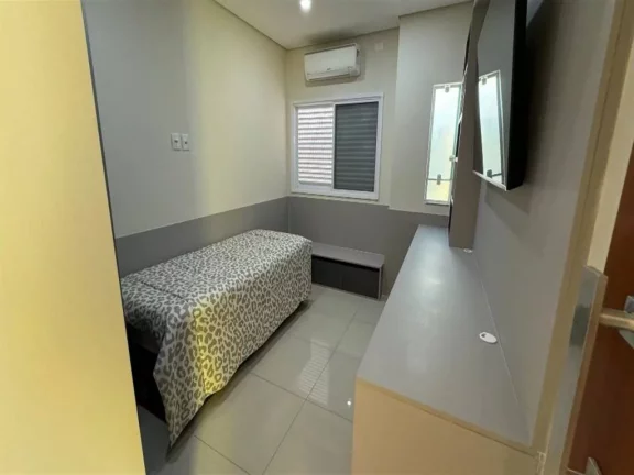 Imagem Casa com 3 dormitórios à venda, 157 m² por R$ 1.249.000 - Caiçara - Praia Grande/SP