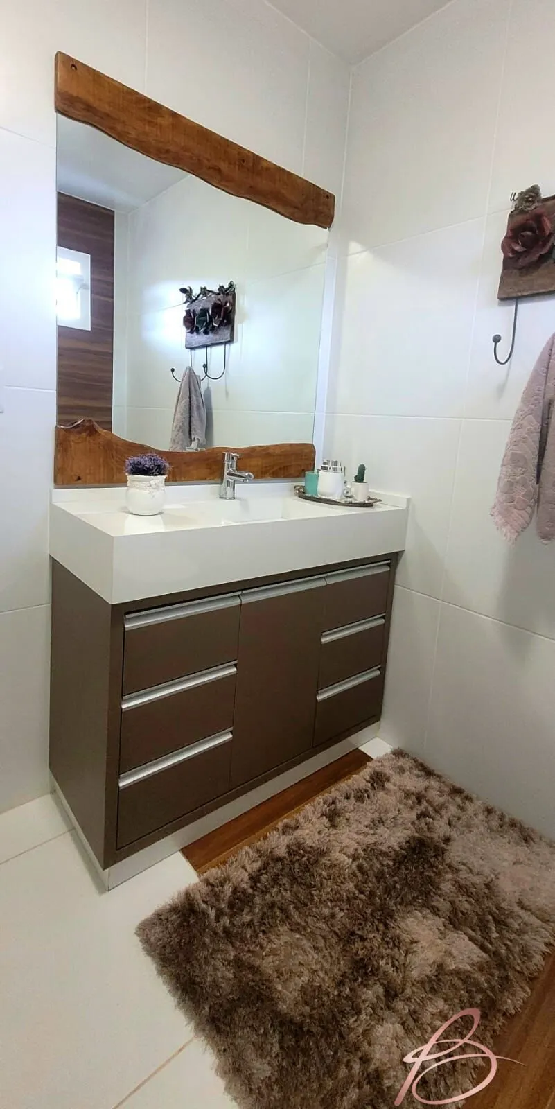 Imagem Chácara com 20.000M² com 2 casas, pomar e açude