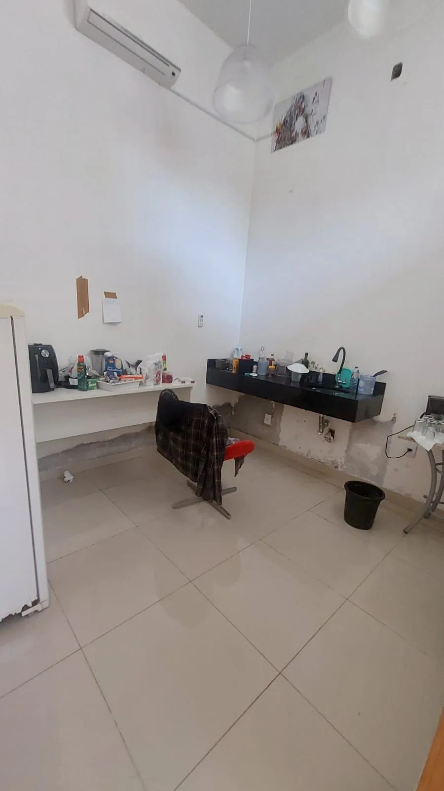 Imagem PRÉDIO COMERCIAL COM 5 SALAS E PROJETO APROVADO APARTAMENTO 100M2