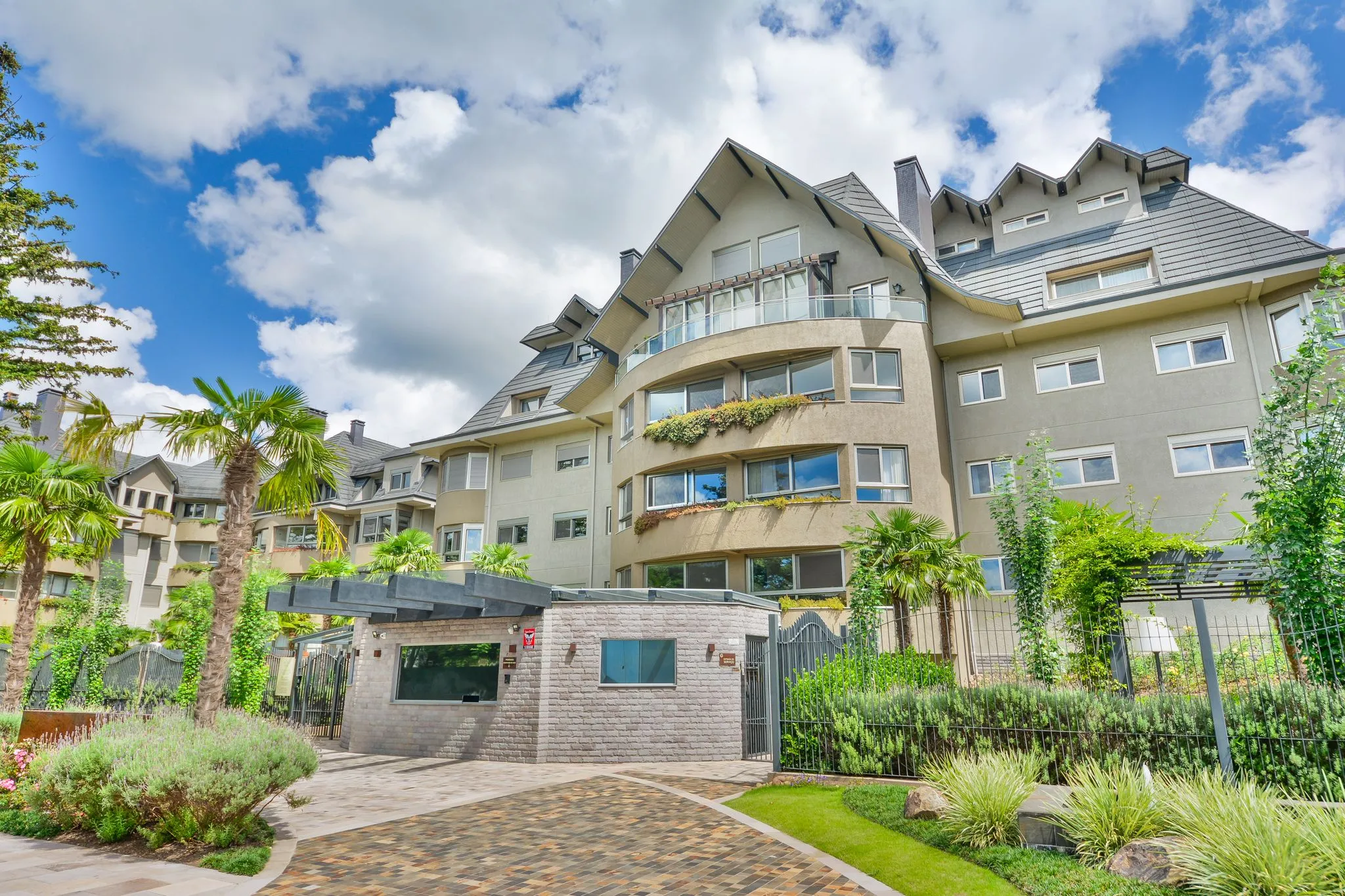 Imagem Apartamento à venda em Gramado, Centro, com 5 quartos, 314.74m2