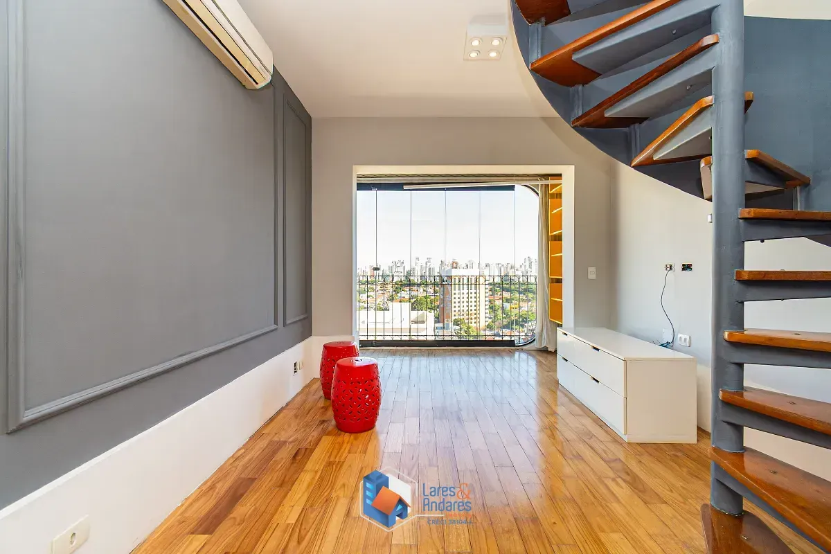 Imagem Cobertura para venda em Moema com 2 quartos, sendo 1 suíte, 183m²