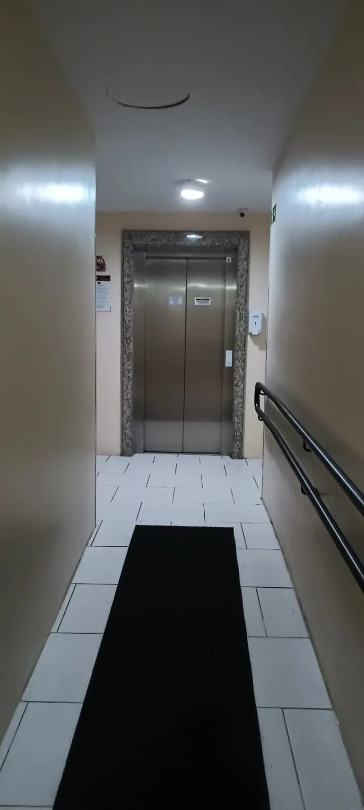 Imagem Apartamento de 3 dormitórios a venda no Bairro Jardim Carvalho, Porto Alegre
