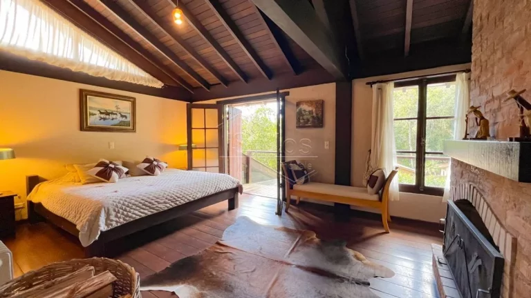 Imagem Casa de Condomínio em Campos do Jordão