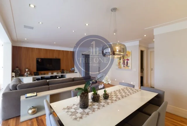 Imagem Apartamento de luxo em Moema, São Paulo-SP: 4 quartos, 3 suítes, 2 salas, 4 banheiros, 3 vagas de garagem, 181m².