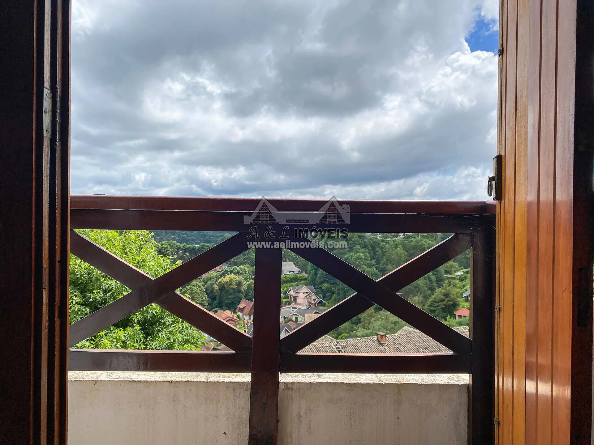 Imagem Apartamento à venda em Campos do Jordão - Com vista panorâmica