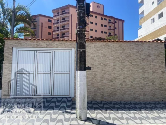 Imagem Ampla casa com piscina próximo a praia do Caiçara - 3 Dormit