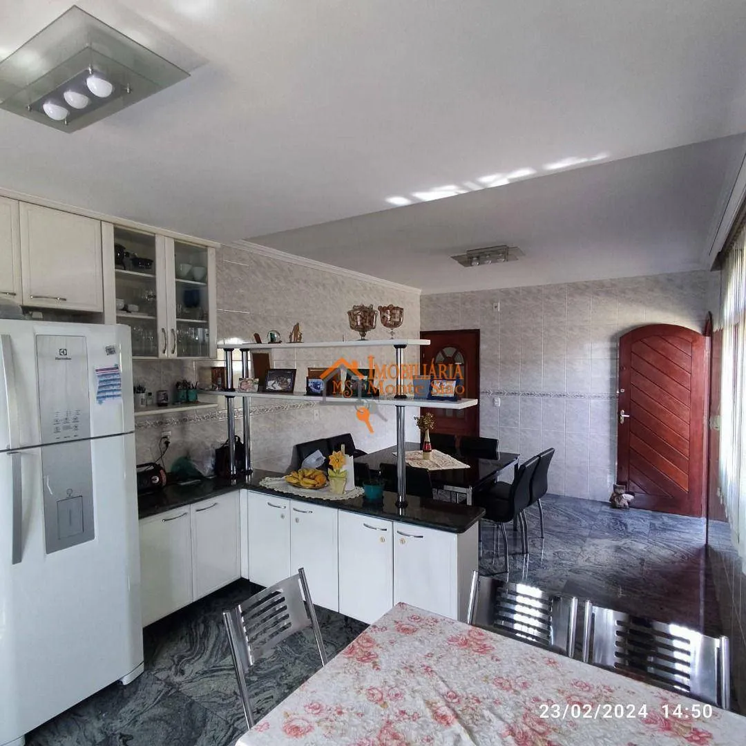 Imagem Sobrado com 3 dormitórios à venda, 198 m² por R$ 897.000,00 - Jardim Vila Galvão - Guarulhos/SP