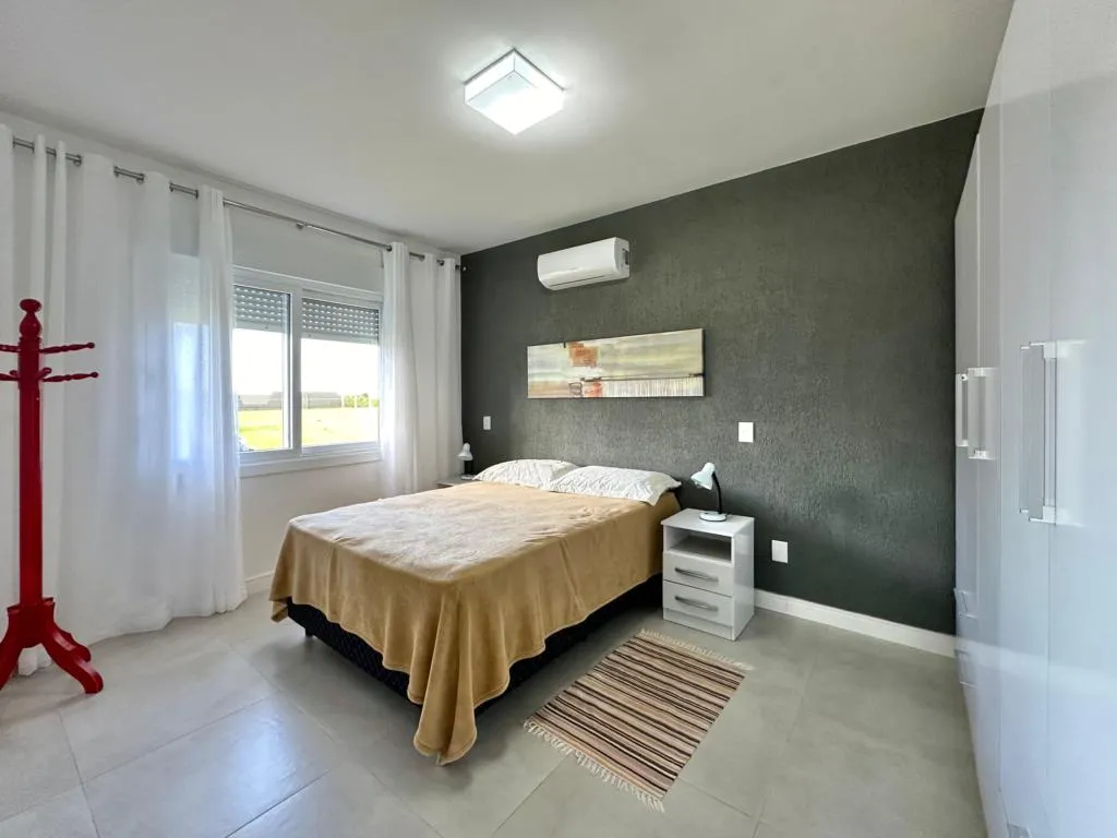 Imagem Casa em Condominio 3 Dormitórios - Bairro Atlantida Sul