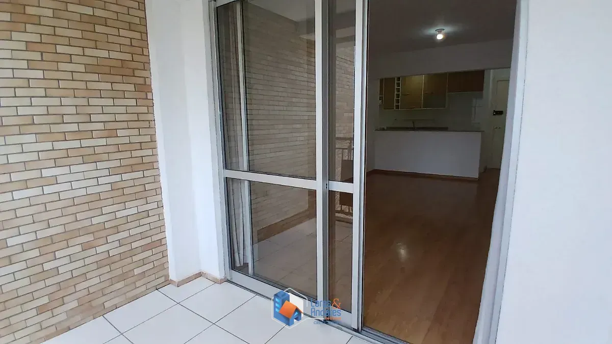 Imagem Apartamento para venda e locação em Vila Romana com 2 quartos, sendo 1 suíte, 60m²