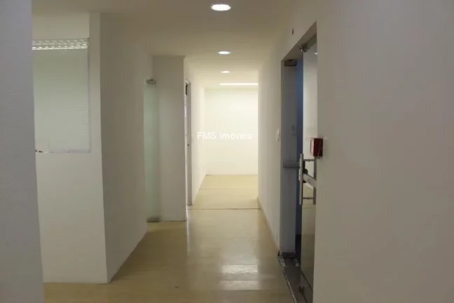 Imagem Prédio Comercial de Alto Padrão em Condomínio - 5 Banheiros, 6 Vagas de Garagem, 517m² - São Paulo, Pinheiros