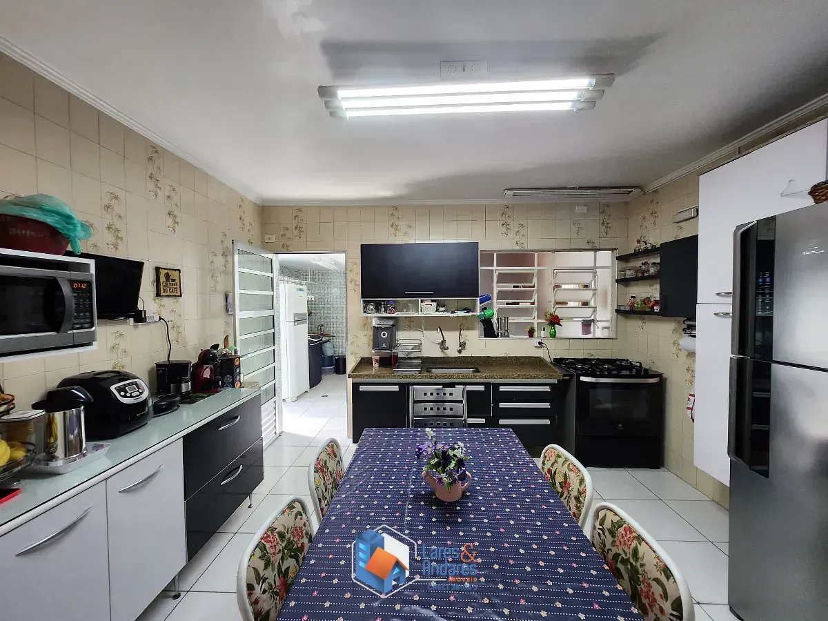 Imagem Casa de vila para venda em Vila Jaguara com 4 quartos, sendo 1 suíte, 195m²