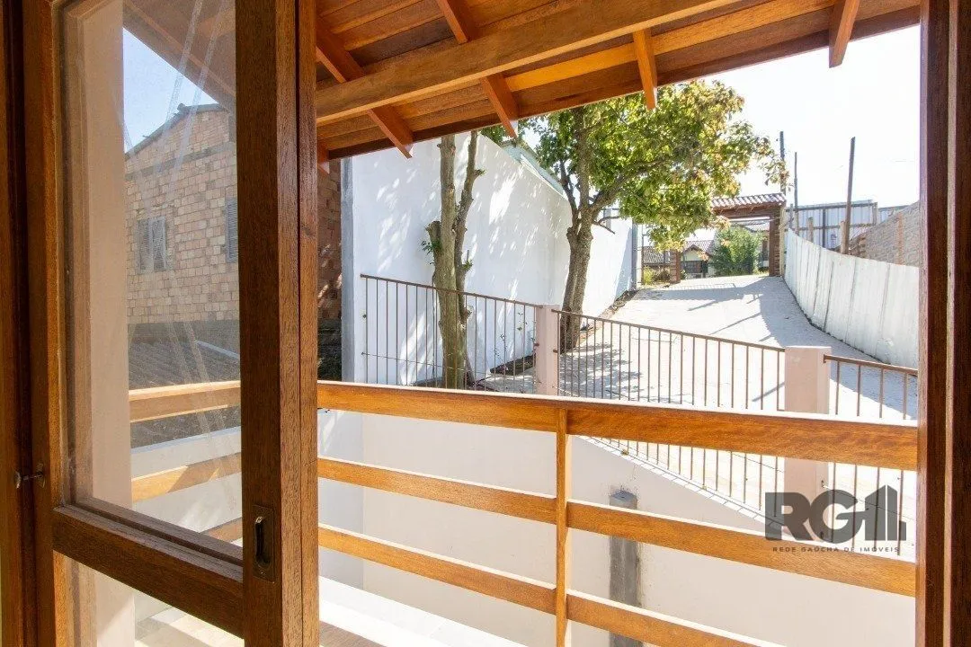 Imagem Casa de Condomínio em Cascata