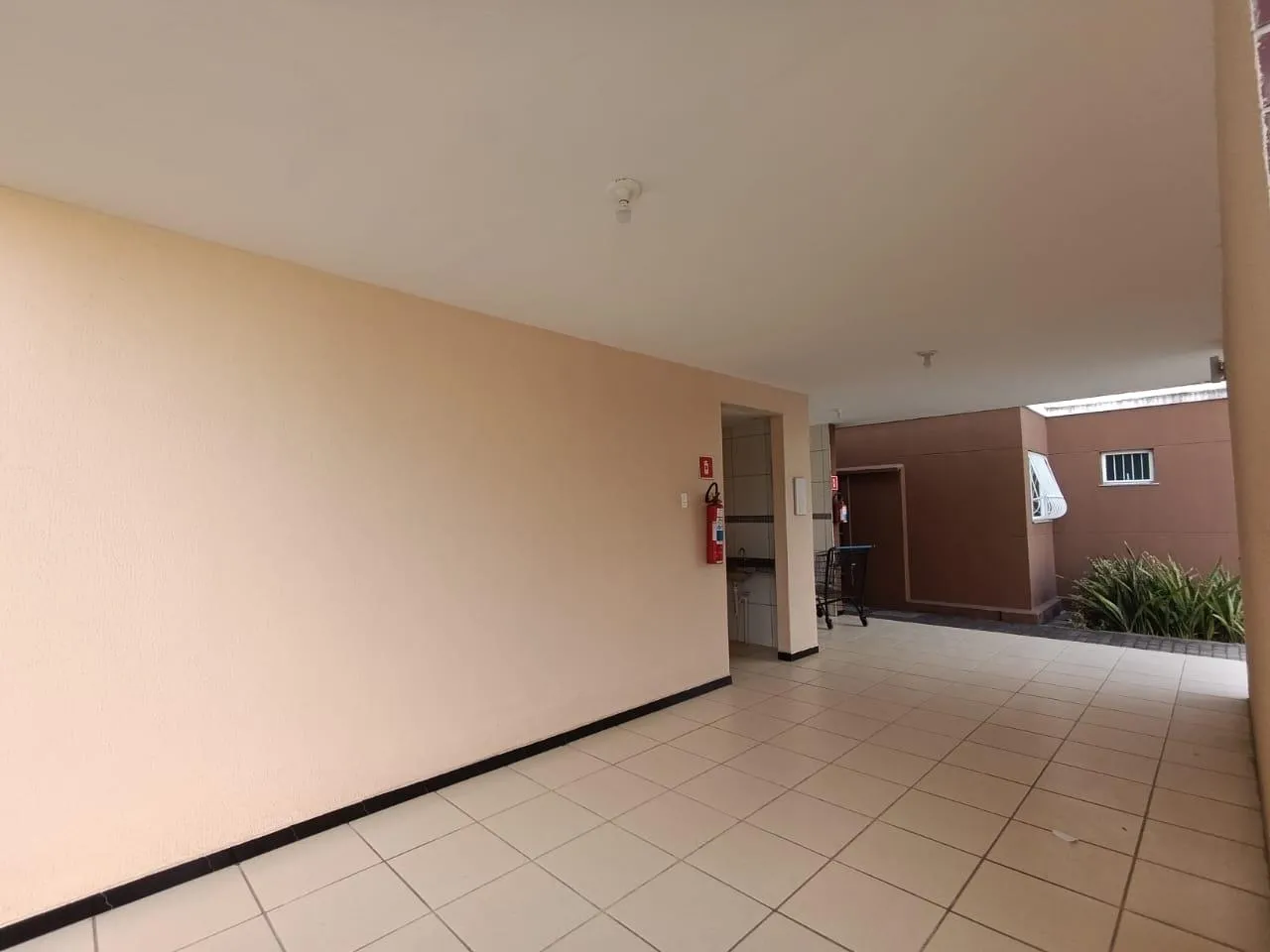 Imagem Apartamento para Venda em Fortaleza, Montese, 3 dormitórios, 1 suíte, 2 banheiros, 2 vagas