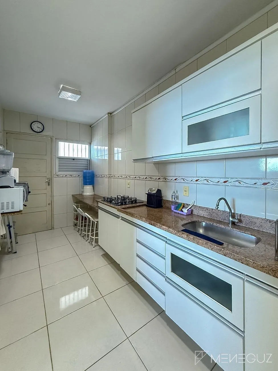 Imagem Apartamento 2 quartos na orla totalmente mobiliado