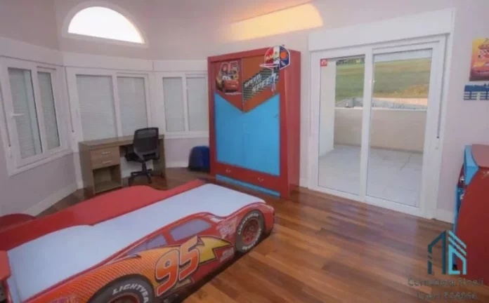 Imagem Casa linda 04 quartos sendo 02 suítes, piscina aquecida, ótima localização em Pinhais PR