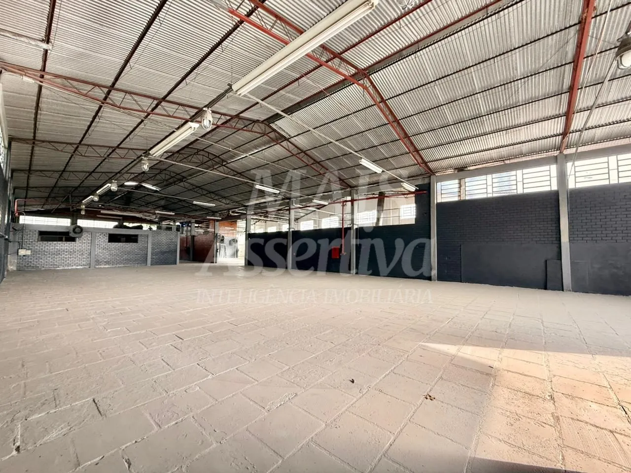 Imagem Prédio comercial pra locação de 1.440m² e terreno de 2.000m² - Novo hamburgo