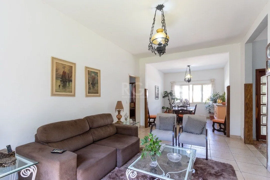 Imagem Casa para Venda - 250m², 3 dormitórios, sendo 1 suites, 3 vagas - Tristeza