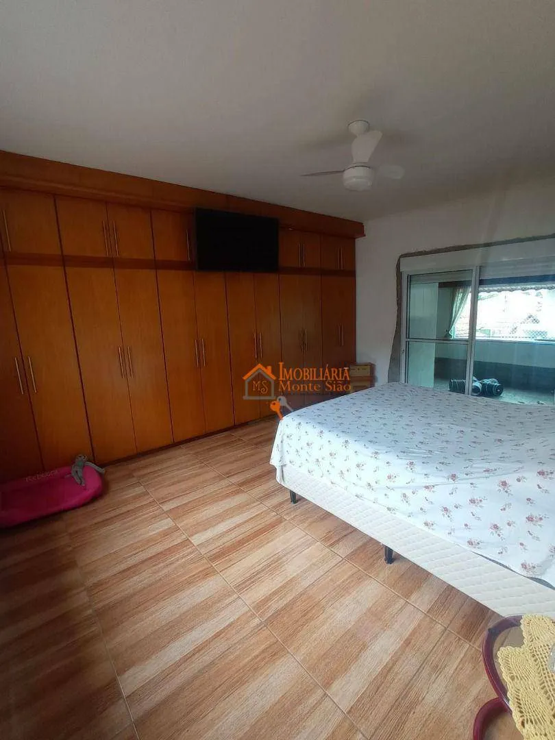 Imagem Sobrado com 4 dormitórios à venda, 438 m² por R$ 985.000,00 - Jardim Santa Clara - Guarulhos/SP