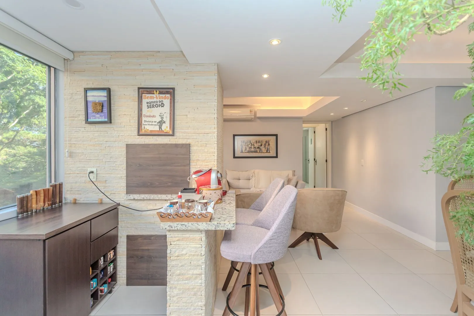 Imagem Apartamento diferenciado no bairro Nonoai de 3 dormitórios 2 vagas e infra