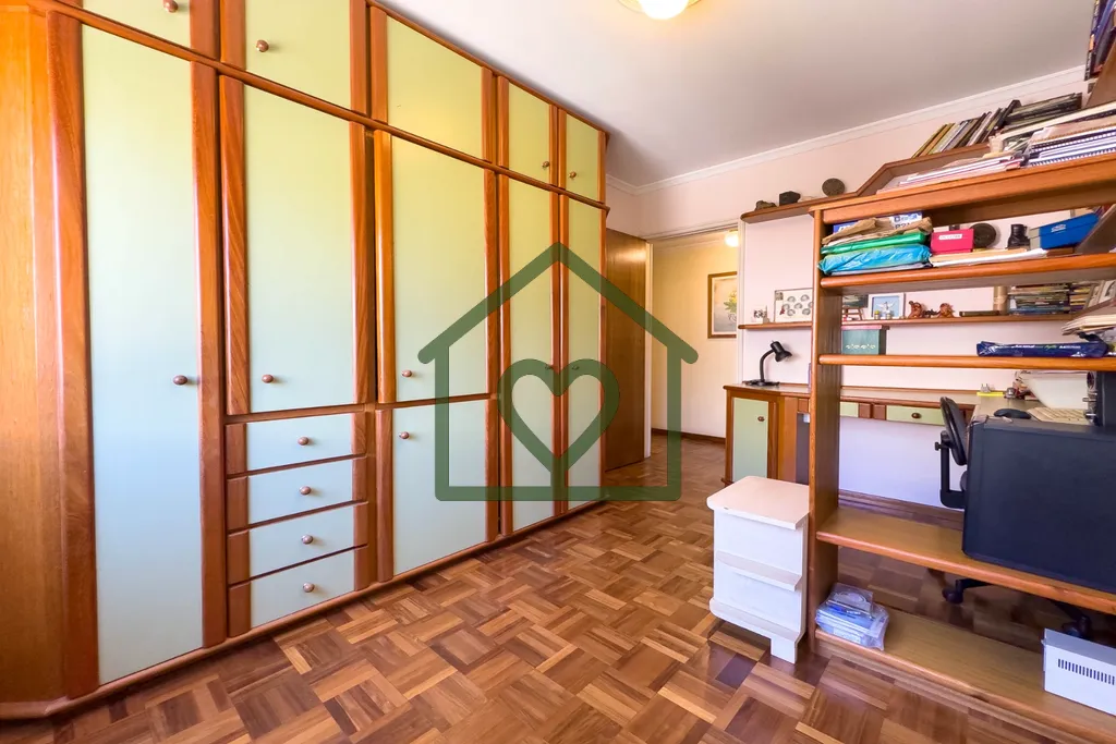 Imagem Ótimo apartamento de 3 dormitórios sendo 1 suíte, no Bairro Petrópolis em Porto Alegre. 
 
Para ...