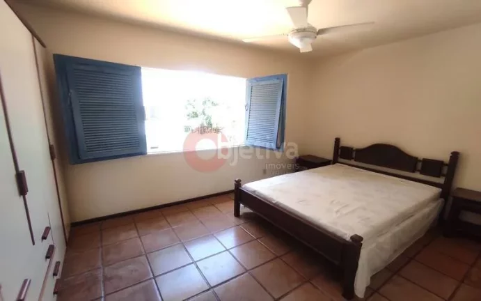 Imagem Apartamento de 3 quartos à 300 metros da Praia - Algodoal - Cabo Frio - RJ