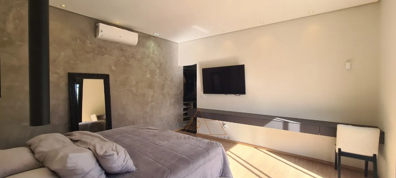 Imagem Imperdível! Casa à venda em Salto-SP, Condomínio Terras de Mont Serrat. 4 quartos, 2 suíte, 2 salas, 6 banheiros, 6 vagas de garagem, 335m².