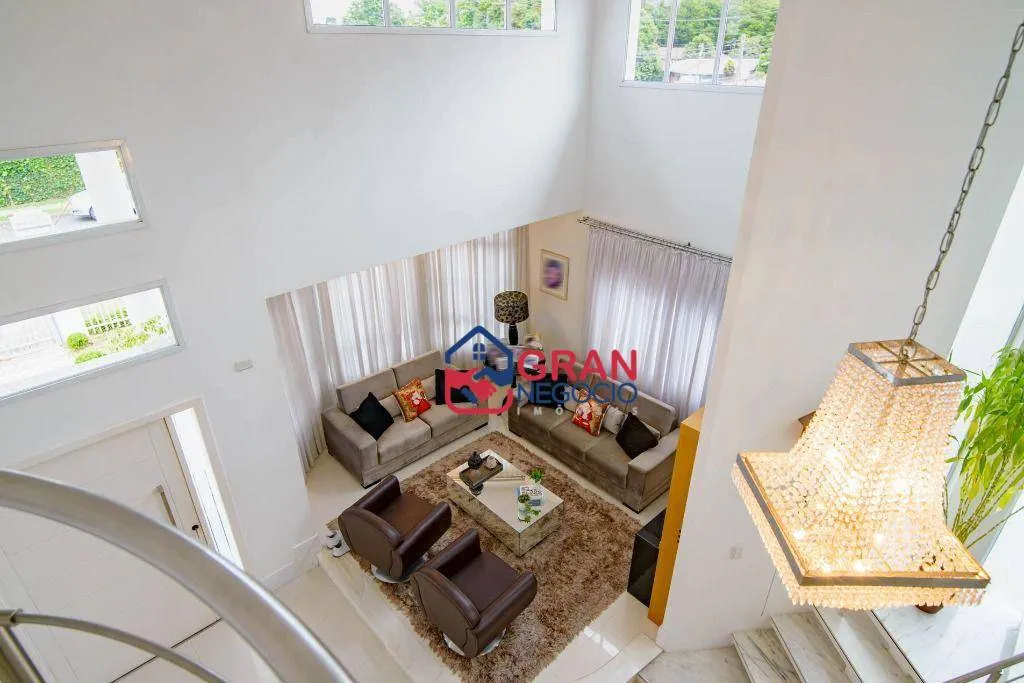 Imagem Casa de Alto Padrão à Venda - Santa Felicidade - Curitiba