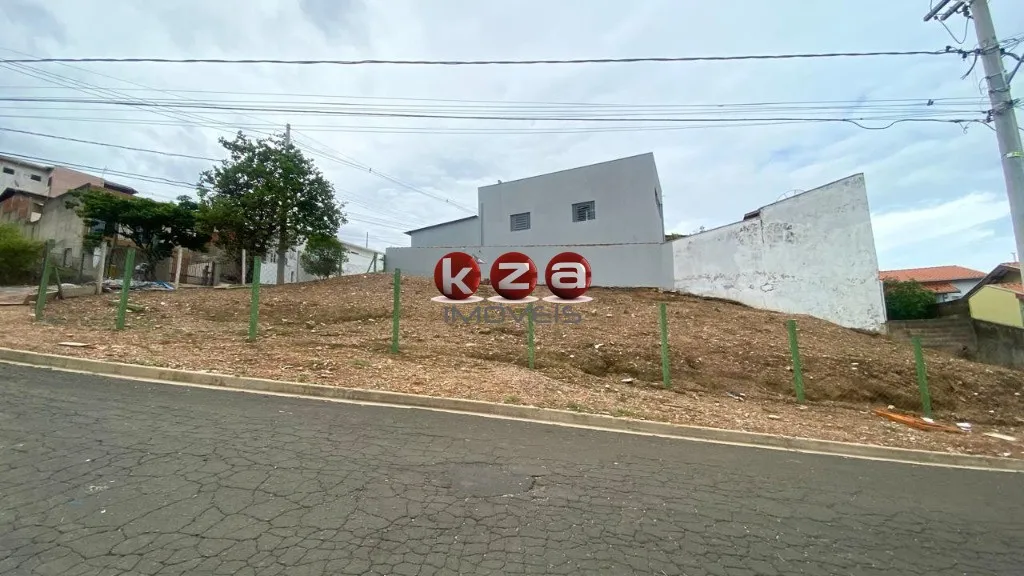 Imagem Terreno comercial à venda em Valinhos-SP, no Loteamento Residencial Ana Carolina, com 412,22m² de área!