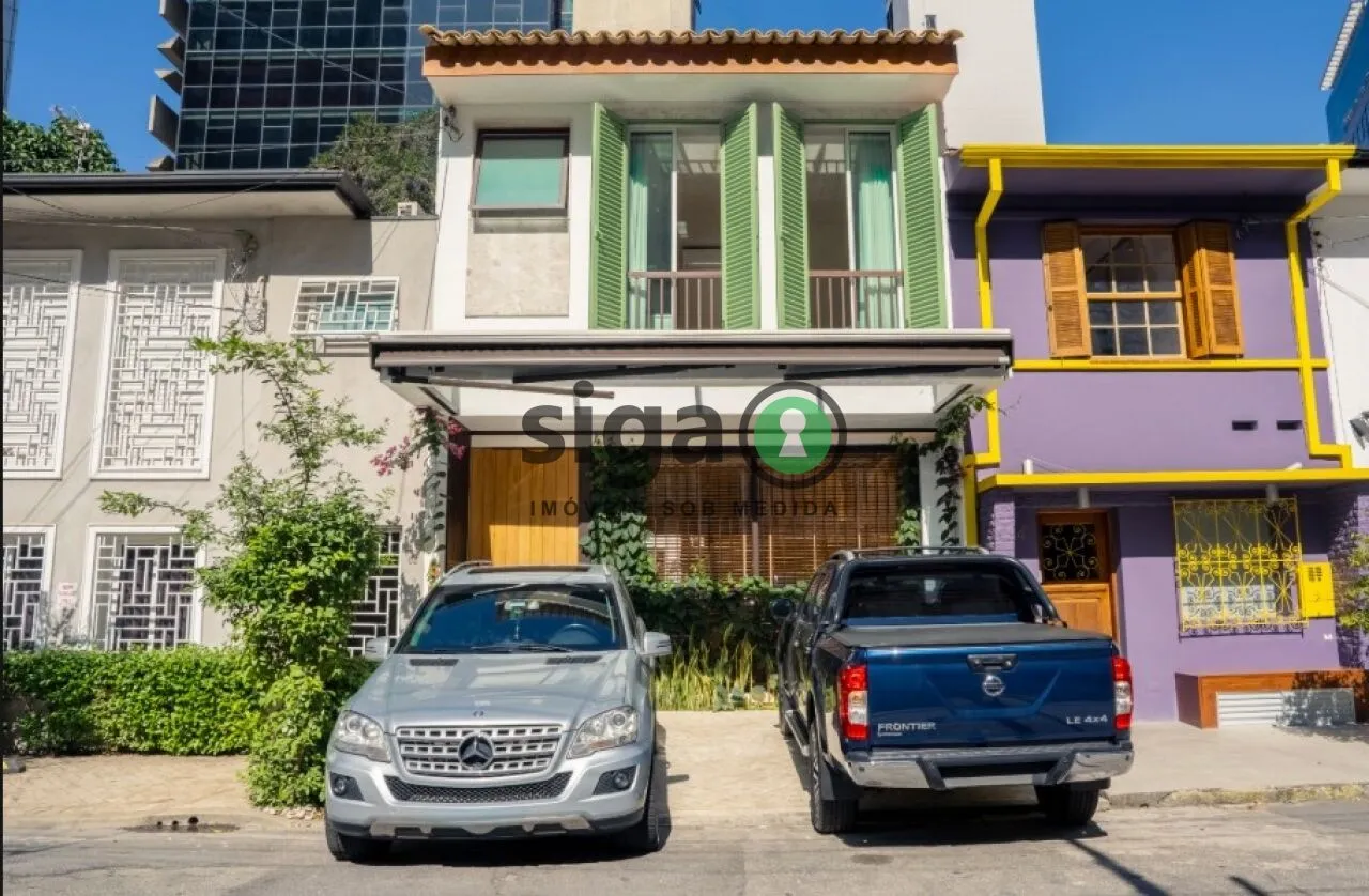 Imagem Casa de Vila Fechada no Itaim Bibi com 03 suítes, São Paulo - SP