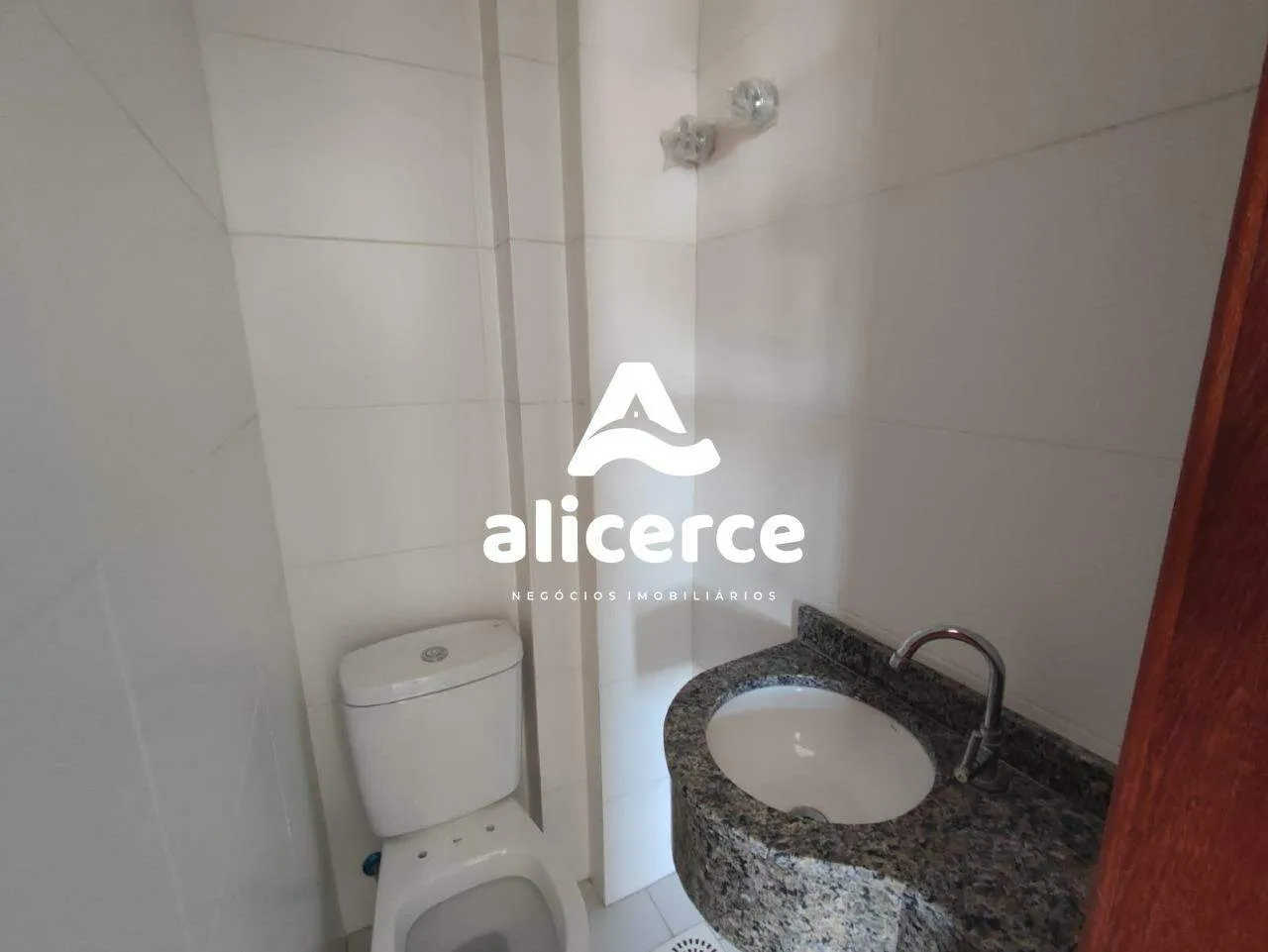 Imagem Apartamento à venda com 2 quartos 2 suítes, 99,06m² em Capoeiras Florianópolis